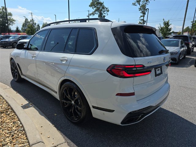 Used 2026 BMW X7 M60i AWD/4WD image 6