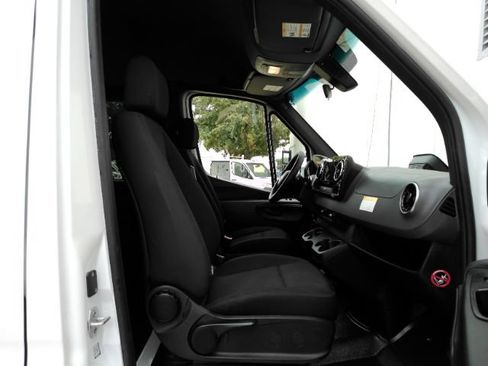 Used 2026 Mercedes-Benz Sprinter 2500 image 26