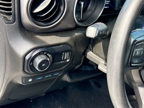 Used 2023 Jeep Wrangler Unlimited AWD/4WD image 11