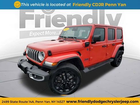 Used 2025 Jeep Wrangler Unlimited Sahara AWD/4WD image 1