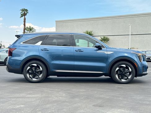 New 2025 Kia Sorento SX Prestige image 2