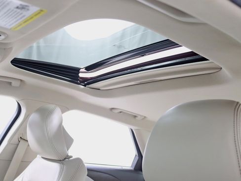 Used 2019 Lincoln MKZ Reserve image 29