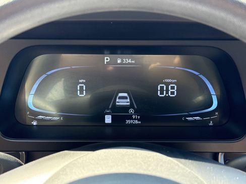 Certified 2024 Hyundai Elantra SE image 19