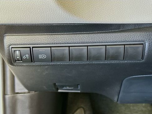 Certified 2025 Toyota Corolla LE image 11