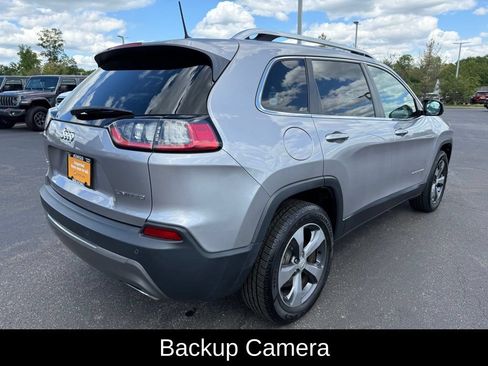 Used 2019 Jeep Cherokee Limited AWD/4WD image 3