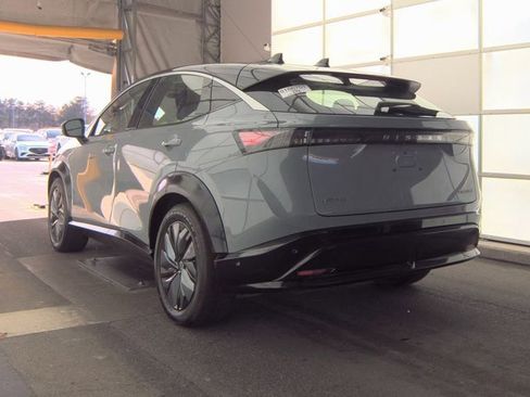 Used 2023 Nissan Ariya FWD image 4