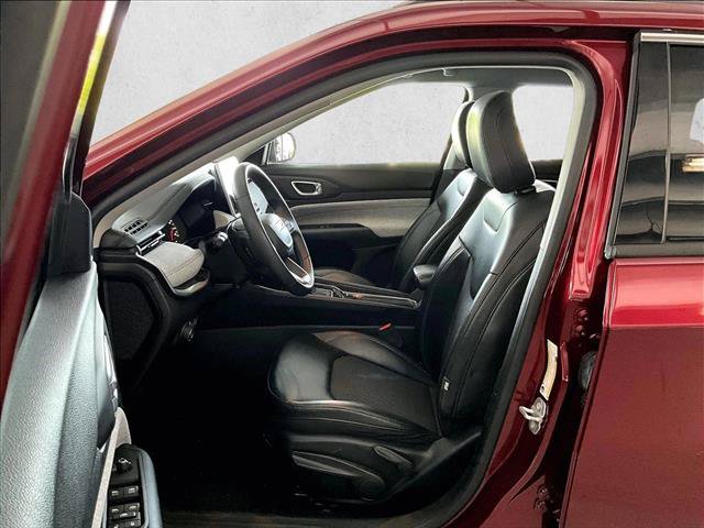 Used 2022 Jeep Compass Latitude FWD image 26