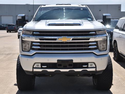 Used 2022 Chevrolet Silverado 2500 High Country w/ Safety Package II AWD/4WD image 3
