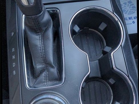 Used 2019 Ford Explorer Limited image 30