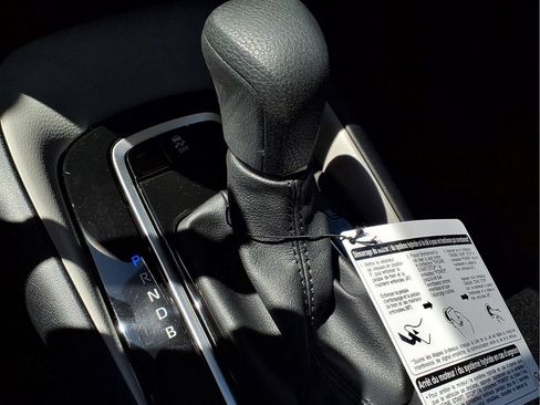 Used 2026 Toyota Corolla LE FWD image 18