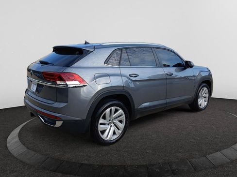 Used 2023 Volkswagen Atlas Cross Sport SE w/ Panoramic Sunroof Package FWD image 7