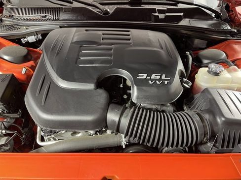 Used 2022 Dodge Challenger SXT w/ Blacktop Package image 25