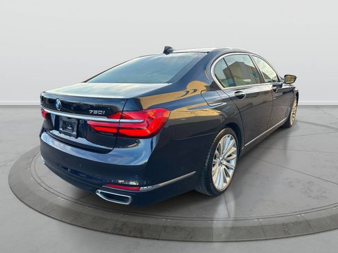 Used 2018 BMW 750i xDrive AWD/4WD image 5
