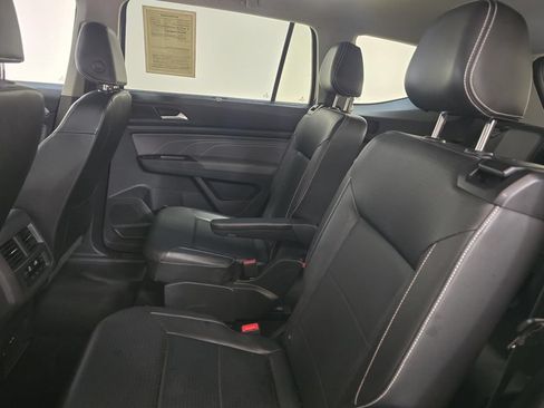 Used 2022 Volkswagen Atlas SEL AWD/4WD image 14