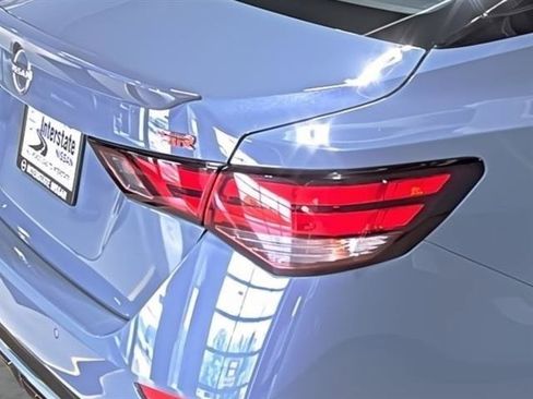 Used 2024 Nissan Sentra SR FWD image 14