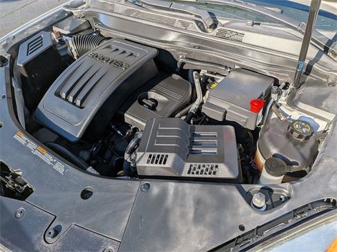 Used 2017 Chevrolet Equinox Premier image 37