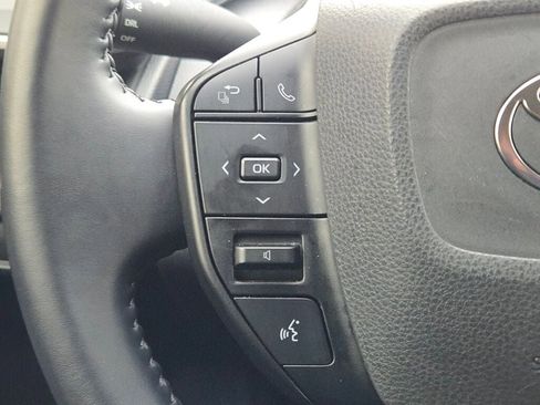 Used 2024 Toyota Prius LE image 34