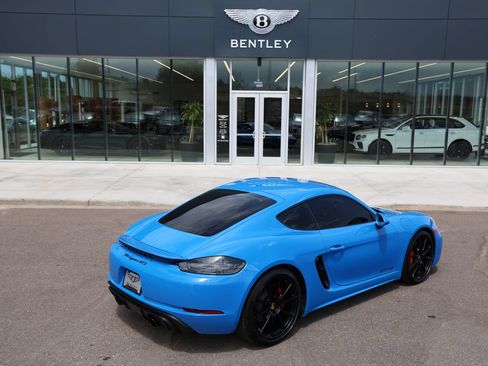 Used 2024 Porsche 718 Cayman GTS RWD image 3