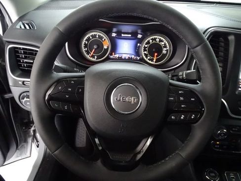 Certified 2023 Jeep Cherokee Altitude Lux w/ Lux Elite Package AWD/4WD image 6