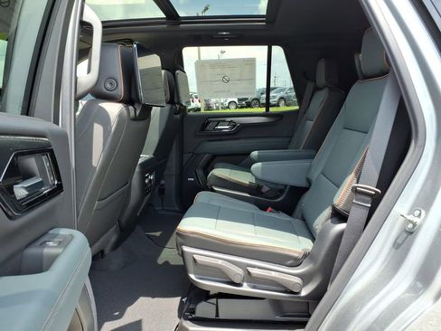 New 2026 GMC Yukon AT4 w/ AT4 Premium Plus Package AWD/4WD image 14