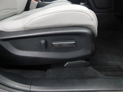 Used 2021 Honda CR-V EX-L image 19