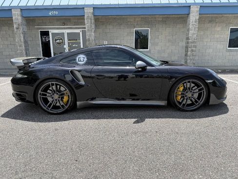 Used 2015 Porsche 911 Turbo S w/ High-end Infotainment Package AWD/4WD image 12