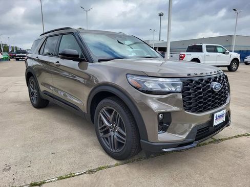 New 2026 Ford Explorer ST AWD/4WD image 18