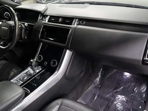 Used 2019 Land Rover Range Rover Sport HSE AWD/4WD image 24