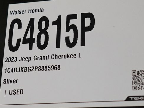 Used 2023 Jeep Grand Cherokee L Limited w/ Luxury Tech Group II image 34