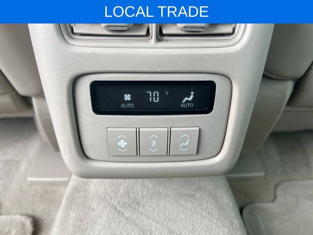 Used 2011 Cadillac DTS Luxury FWD image 17