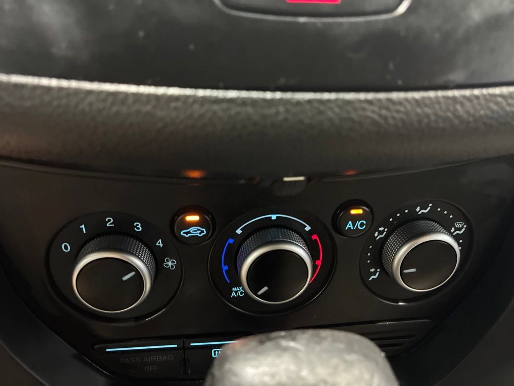 Used 2013 Ford Escape SE FWD image 18