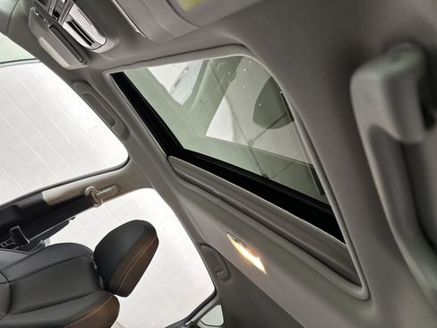 Used 2023 Subaru Crosstrek 2.5i Limited w/ Moonroof Package image 21