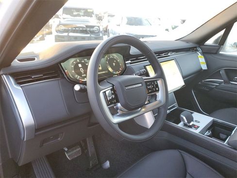 New 2026 Land Rover Range Rover SE image 14