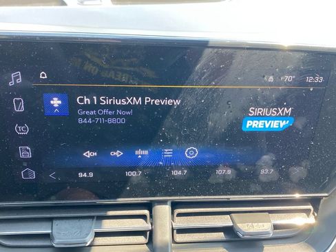 Used 2026 Chevrolet Trax LT FWD image 36