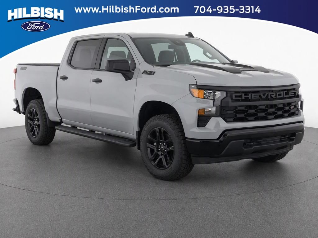 Used 2024 Chevrolet Silverado 1500 Custom Trail Boss w/ Dark Appearance Package AWD/4WD image 1