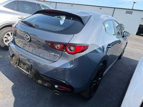 Used 2023 MAZDA MAZDA3 s FWD image 4