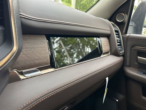 Used 2025 RAM 2500 Limited image 11