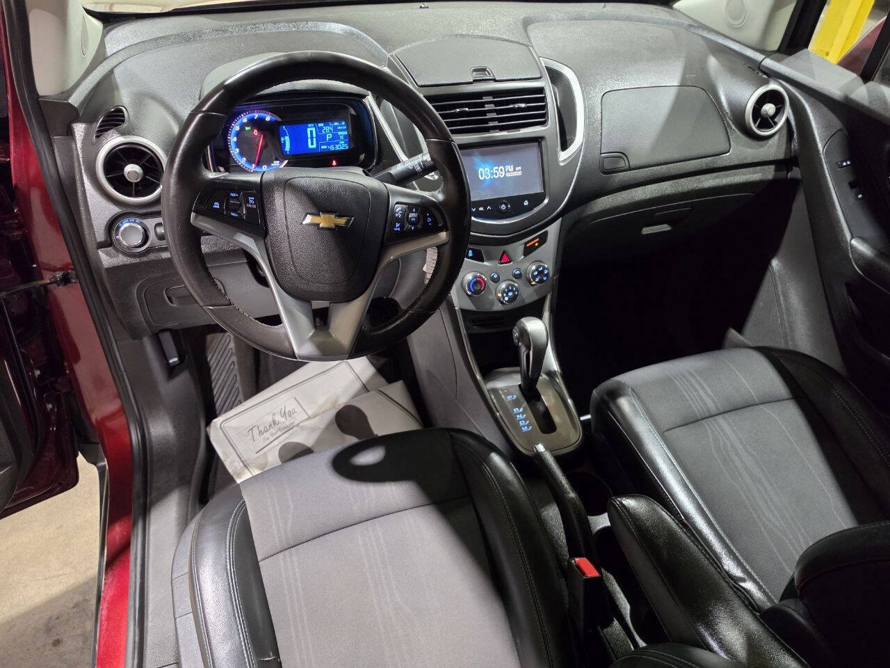 Used 2016 Chevrolet Trax LT w/ LT Convenience Package AWD/4WD image 27