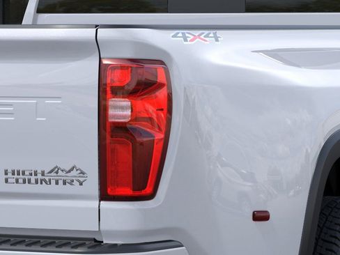 New 2026 Chevrolet Silverado 3500 High Country AWD/4WD image 11