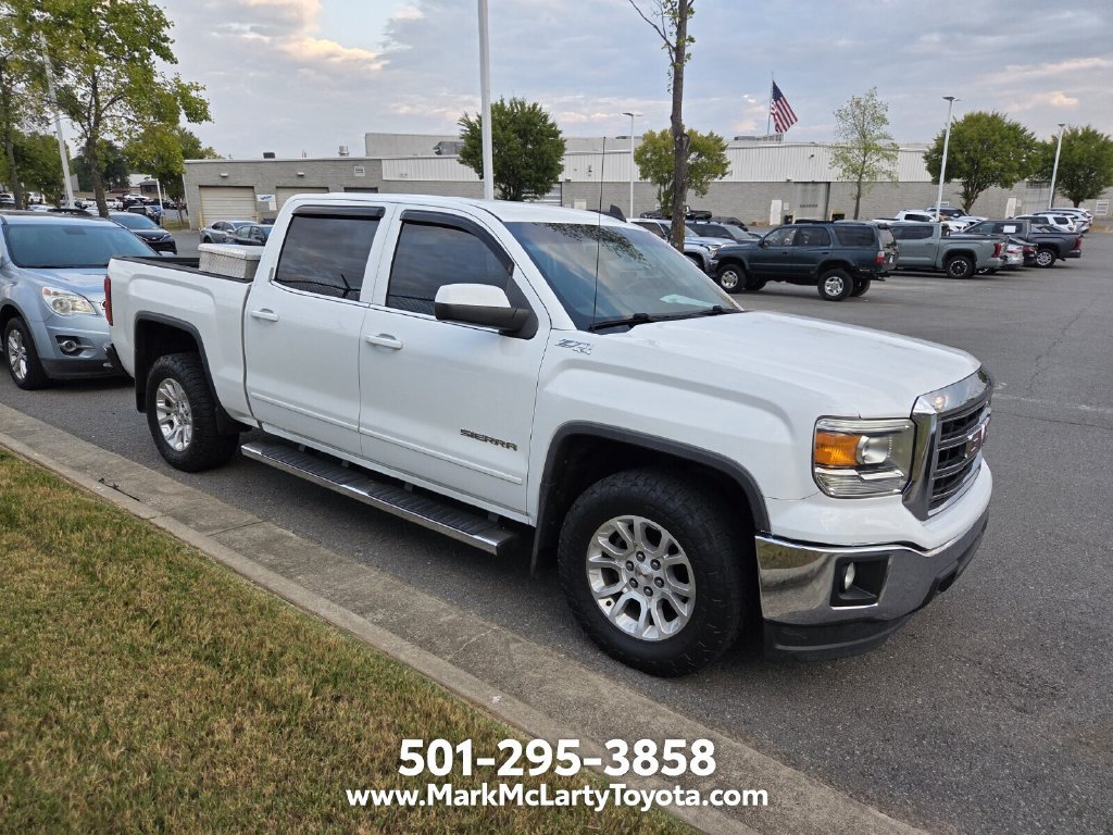 Used 2015 GMC Sierra 1500 SLE w/ SLE Value Package AWD/4WD image 3