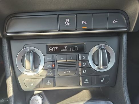 Used 2015 Audi Q3 2.0T Prestige w/ Prestige Package AWD/4WD image 27