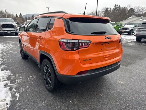 New 2026 Jeep Compass Latitude image 4