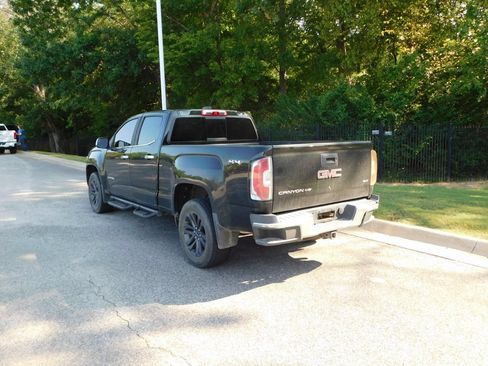 Used 2017 GMC Canyon SLT w/ Trailering Package AWD/4WD image 3