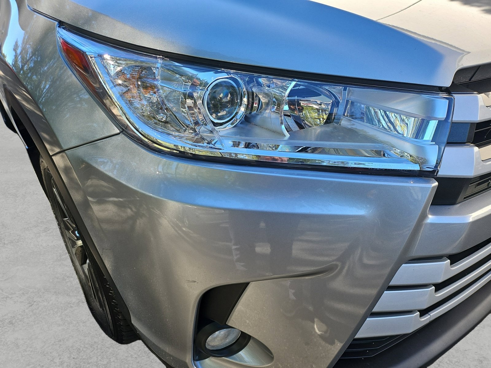 Used 2019 Toyota Highlander Plus AWD/4WD image 37