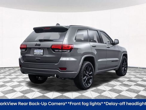 Used 2020 Jeep Grand Cherokee Altitude image 12