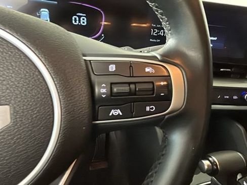 Used 2023 Kia Sportage EX FWD image 16