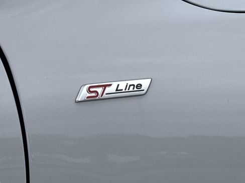 Certified 2025 Ford Escape ST-Line w/ Tech Pack #1 image 10