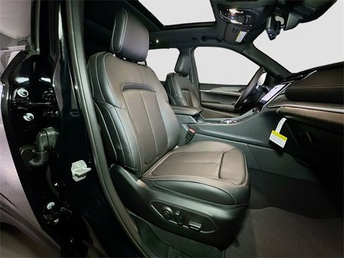 New 2025 Jeep Grand Cherokee Limited w/ Luxury Tech Group II image 32