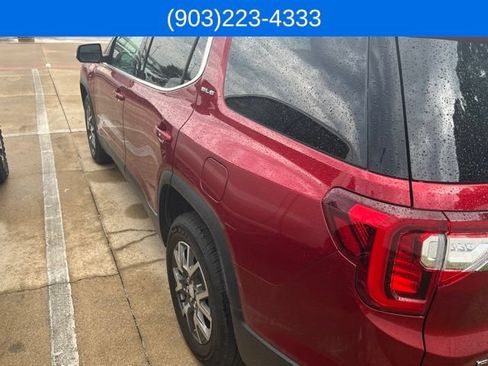 Used 2023 GMC Acadia SLE w/ Driver Convenience Package FWD image 4