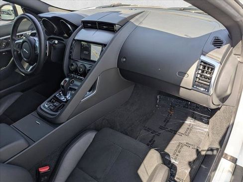 Used 2018 Jaguar F-TYPE Coupe RWD image 19